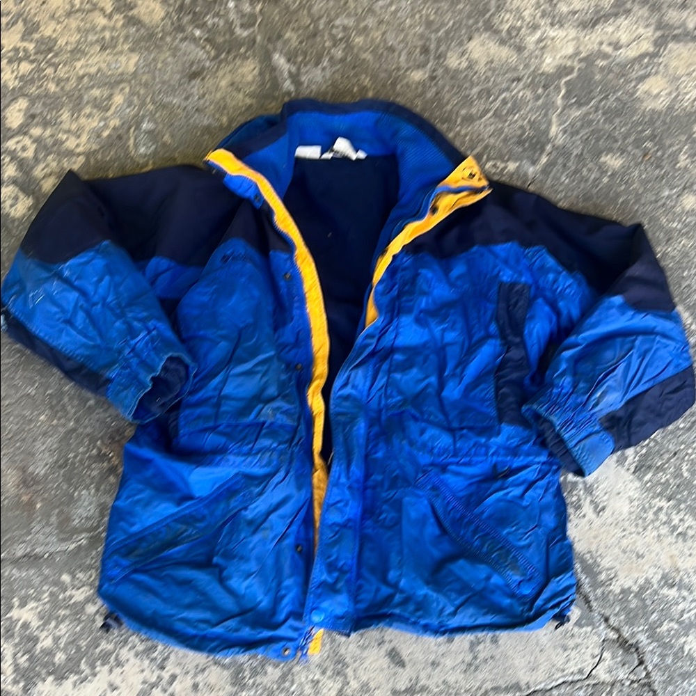 Columbia Men’s Large Blue Jacket with Yellow Accents